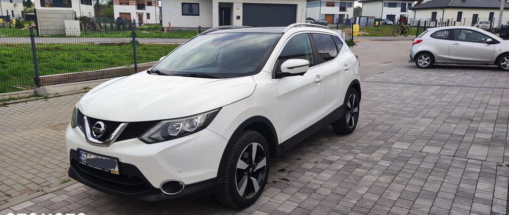 Nissan Qashqai cena 52900 przebieg: 125000, rok produkcji 2015 z Rzgów małe 37